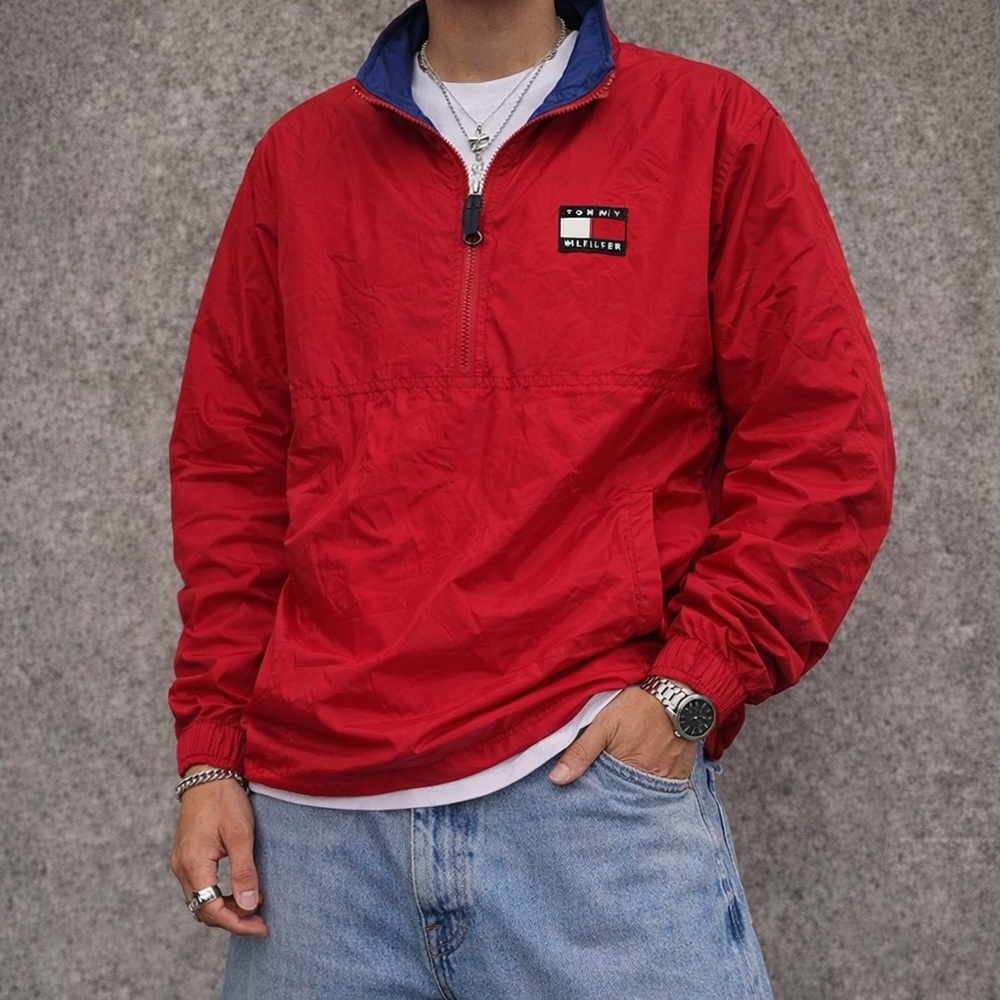 Vintage 90s Tommy Hilfiger Men's Red and Blue Windbreaker